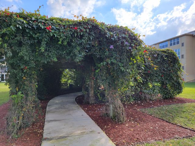 2600 NE 1st Lane 311, Boynton Beach, FL 33435