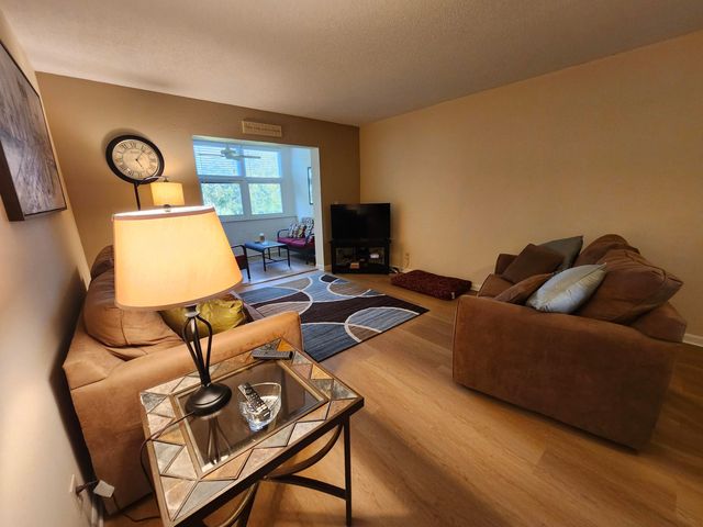 2600 NE 1st Lane 311, Boynton Beach, FL 33435