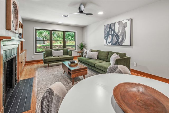 743 South Rosemary Drive, Bryan, TX 77802