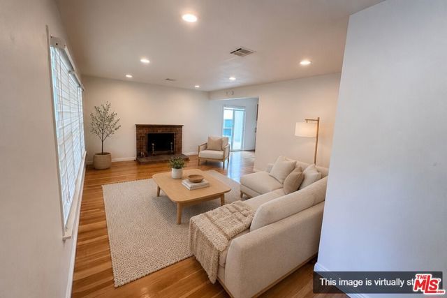 4717 Glenwood Avenue, La Crescenta, CA 91214