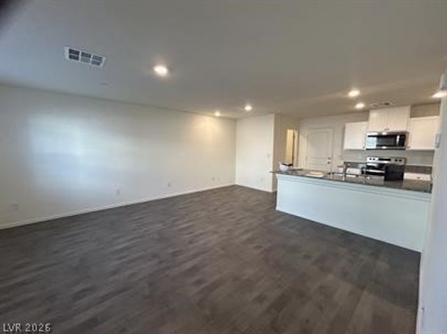 342 Pacific Sparrow Avenue, Henderson, NV 89011