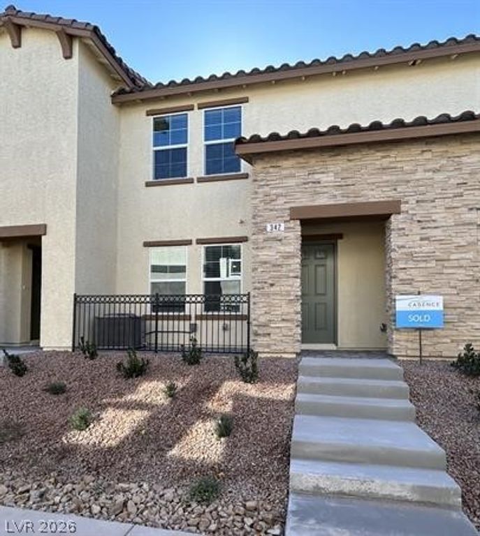 342 Pacific Sparrow Avenue, Henderson, NV 89011