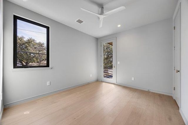 107 W Johanna ST B, Austin, TX 78704