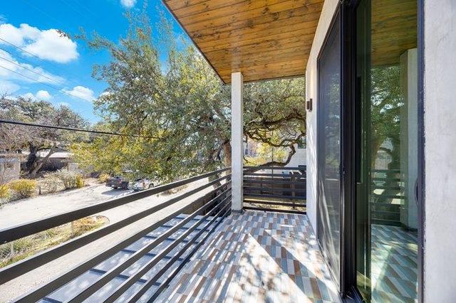 107 W Johanna ST B, Austin, TX 78704