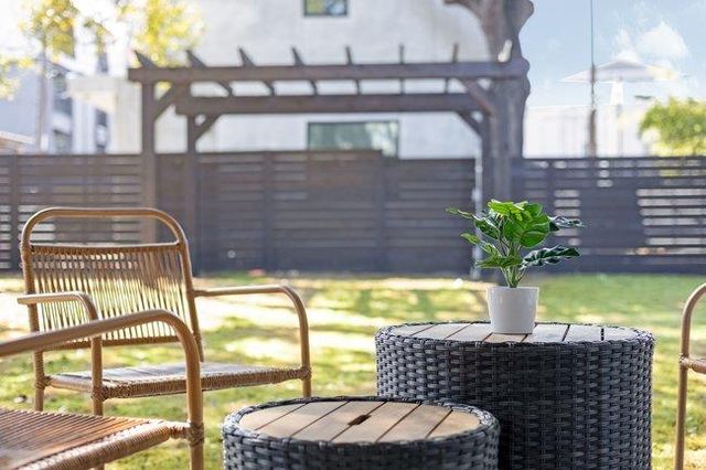 107 W Johanna ST B, Austin, TX 78704