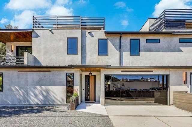 107 W Johanna ST B, Austin, TX 78704