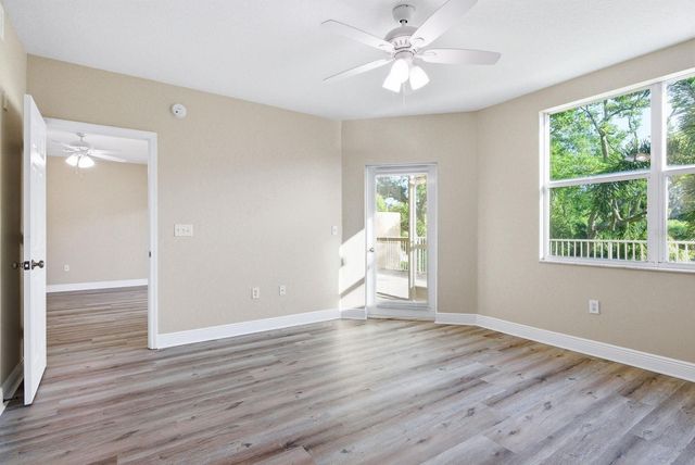 960 STARKEY ROAD 5105, Largo, FL 33771