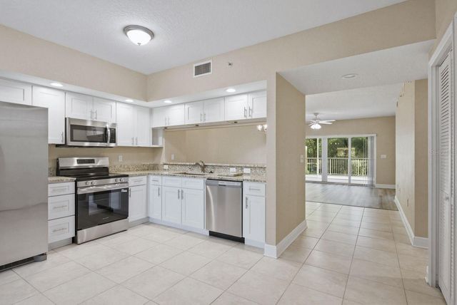 960 STARKEY ROAD 5105, Largo, FL 33771