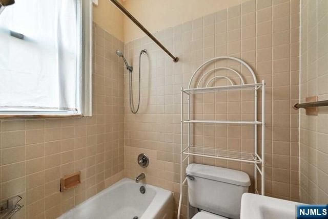 74 Plauderville Avenue 3, Garfield, NJ 07026
