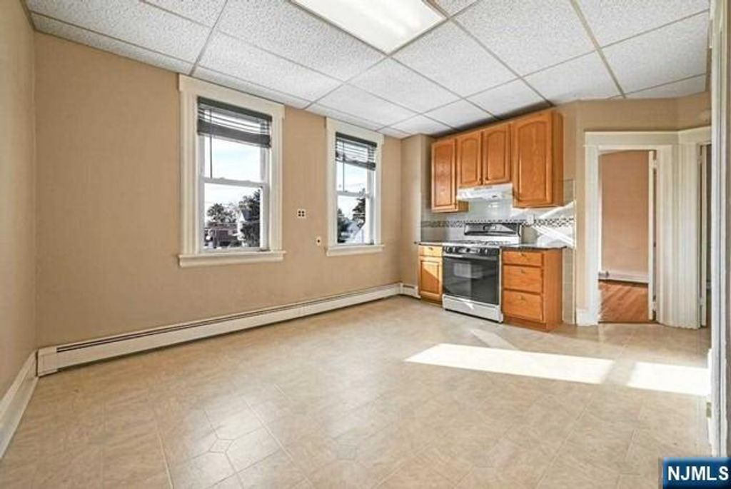 74 Plauderville Avenue 3, Garfield, NJ 07026