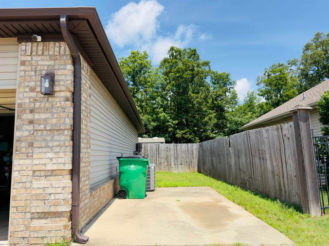 330 Austin Creek Dr Drive, Austin, AR 72007