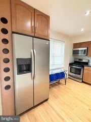 784 PRINCETON PL #1-784, Rockville, MD 20850