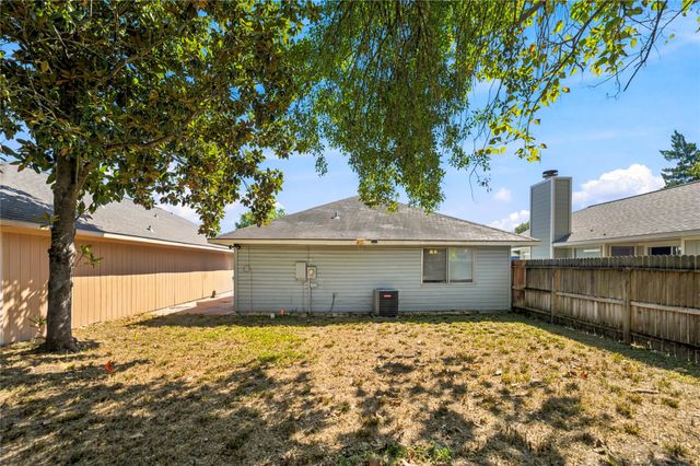13619 Tanvern Lane, Houston, TX 77014