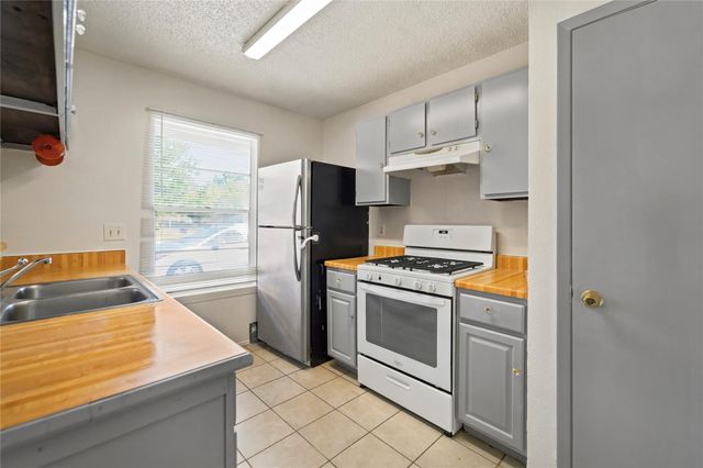 13619 Tanvern Lane, Houston, TX 77014