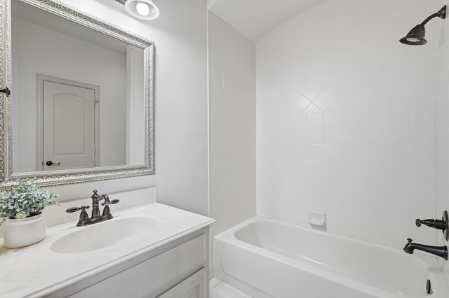 3329 Boggett Court, Grapevine, TX 76092