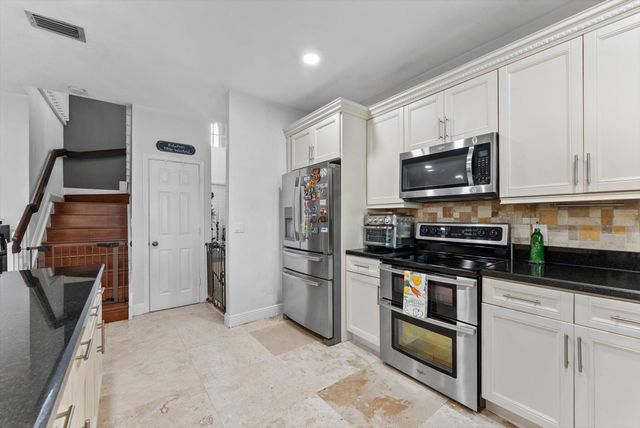 2670 NW 123rd Drive, Coral Springs, FL 33065