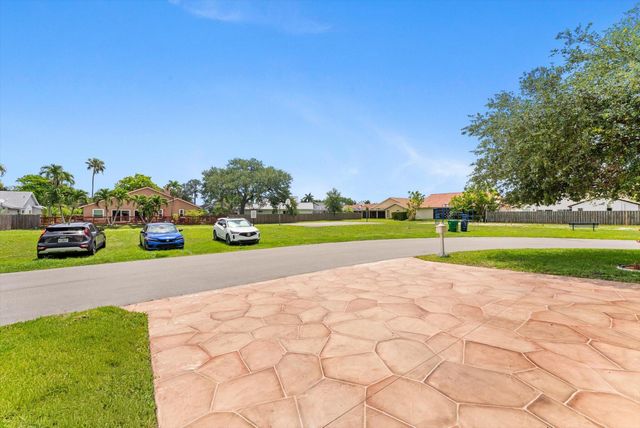 2670 NW 123rd Drive, Coral Springs, FL 33065