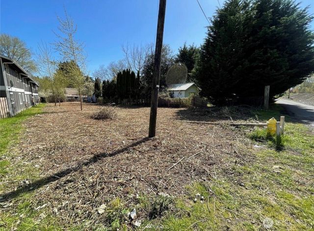 1106 Wood Avenue, Kelso, WA 98626