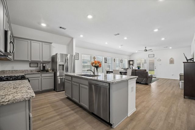 5206 Eagleton Drive, Rosenberg, TX 77469