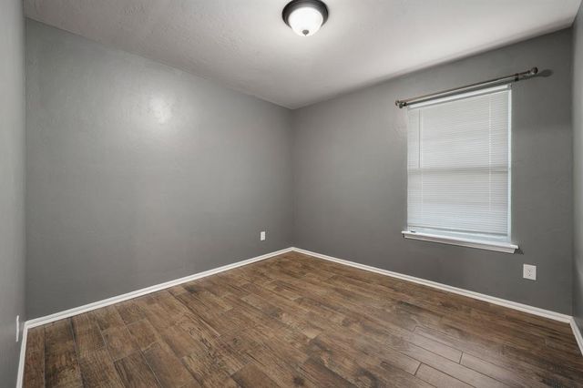 401 Tecumseh Meadows Court, Norman, OK 73069