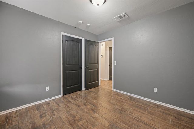 401 Tecumseh Meadows Court, Norman, OK 73069