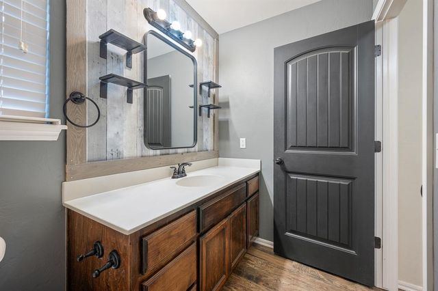401 Tecumseh Meadows Court, Norman, OK 73069