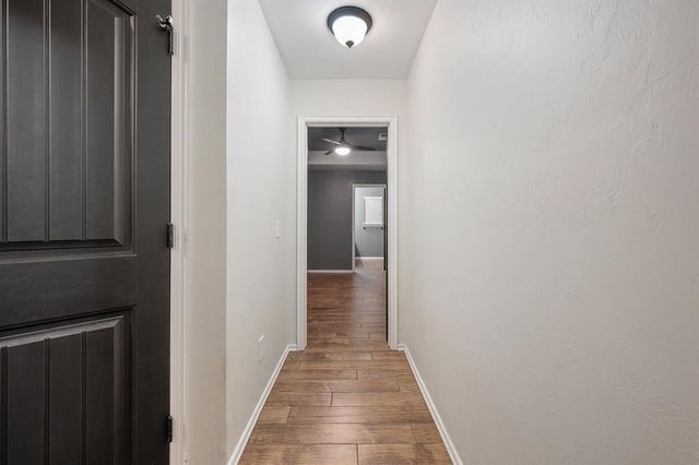 401 Tecumseh Meadows Court, Norman, OK 73069