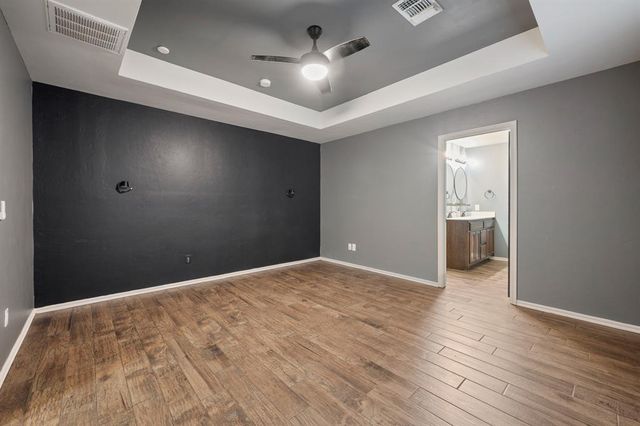 401 Tecumseh Meadows Court, Norman, OK 73069