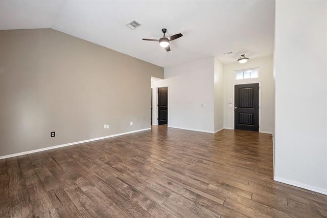 401 Tecumseh Meadows Court, Norman, OK 73069
