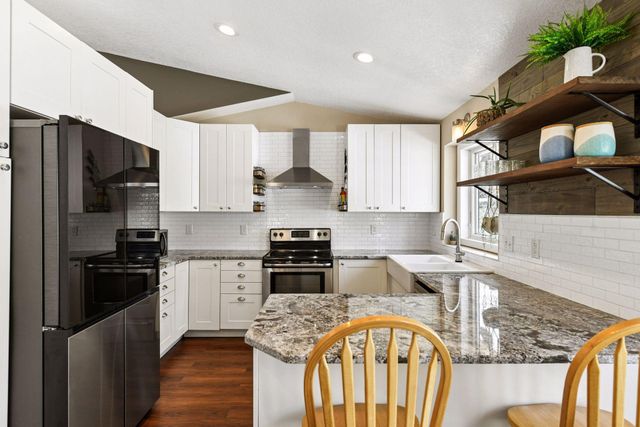 3175 Aspen Avenue, Maple Plain, MN 55359