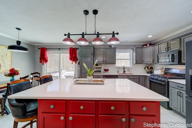 3711 Automobile Road, Muskegon, MI 49445