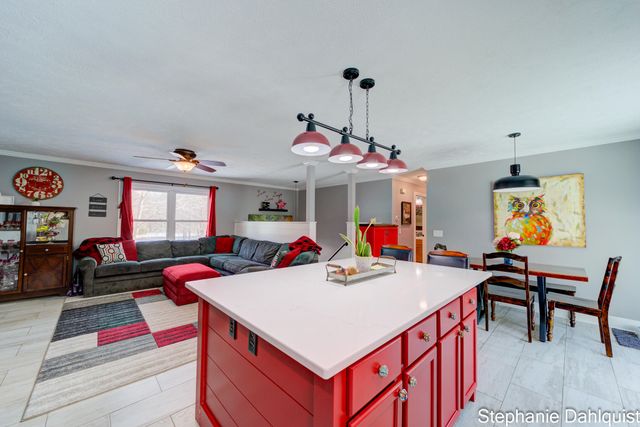 3711 Automobile Road, Muskegon, MI 49445