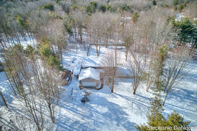 3711 Automobile Road, Muskegon, MI 49445