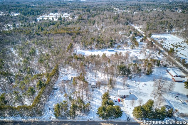 3711 Automobile Road, Muskegon, MI 49445