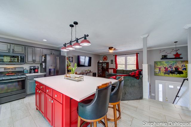 3711 Automobile Road, Muskegon, MI 49445