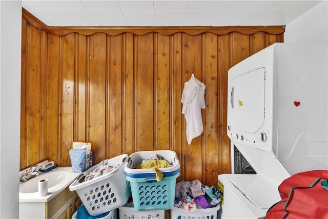 123 Cemetery Ln, Ross Twp, PA 15237