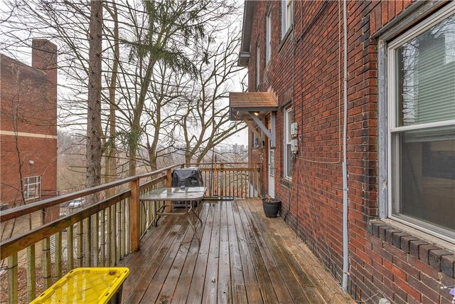 123 Cemetery Ln, Ross Twp, PA 15237