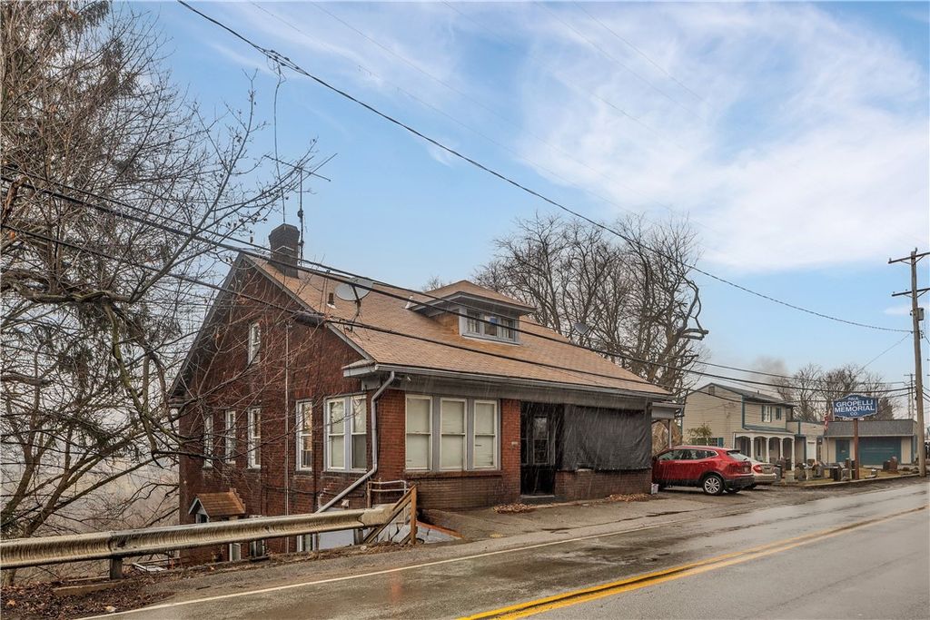 123 Cemetery Ln, Ross Twp, PA 15237