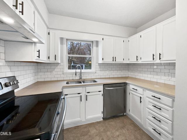 4928 Royal Adelaide Way, Raleigh, NC 27604