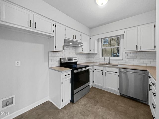 4928 Royal Adelaide Way, Raleigh, NC 27604