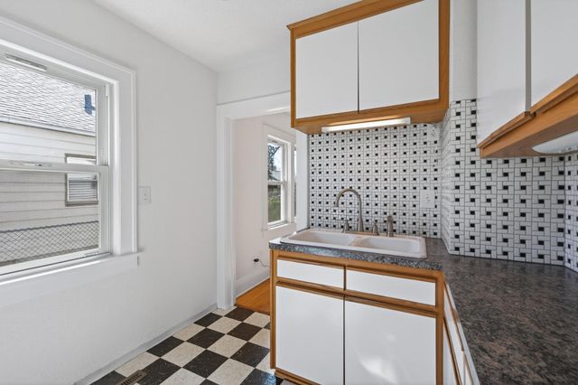 3713 42nd Avenue S, Minneapolis, MN 55406