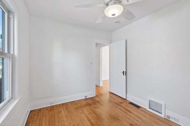 3713 42nd Avenue S, Minneapolis, MN 55406