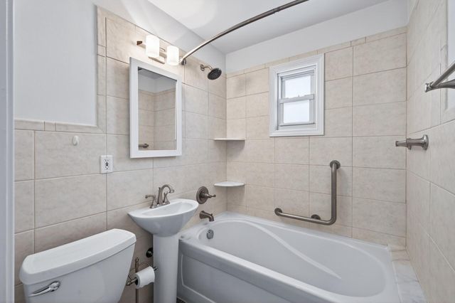 3713 42nd Avenue S, Minneapolis, MN 55406