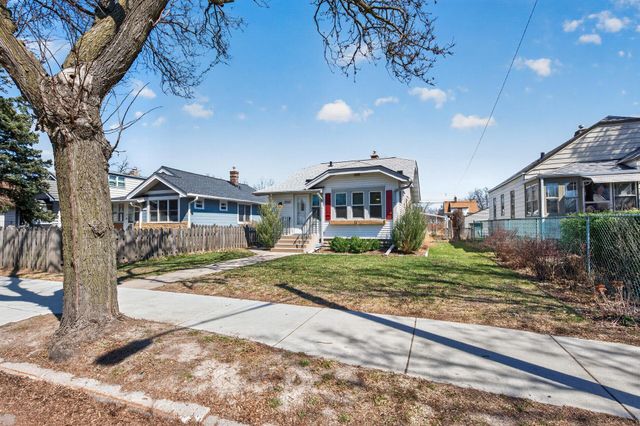 3713 42nd Avenue S, Minneapolis, MN 55406