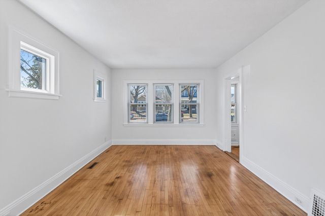 3713 42nd Avenue S, Minneapolis, MN 55406