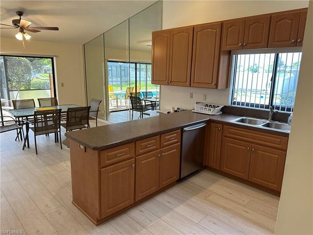 3402 SE 11th AVE, Cape Coral, FL 33904