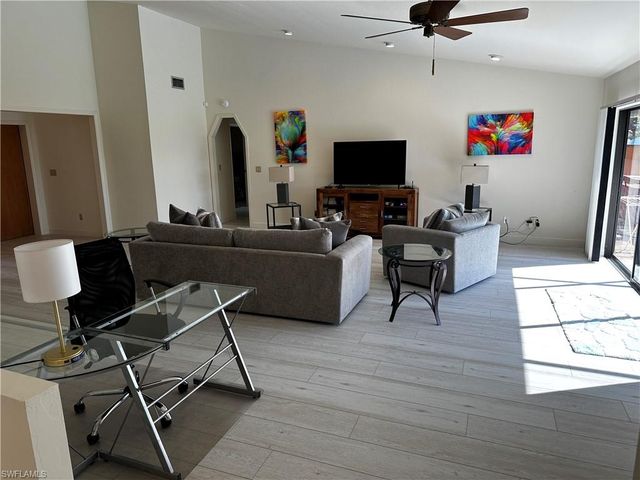 3402 SE 11th AVE, Cape Coral, FL 33904