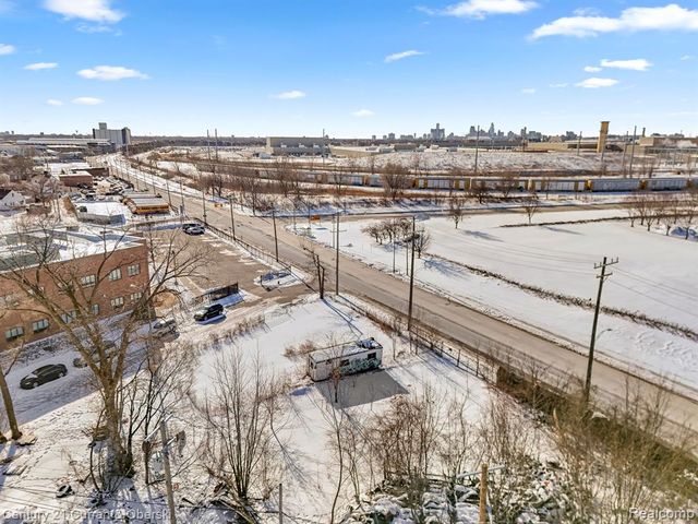 8312 Conant Street, Hamtramck, MI 48211