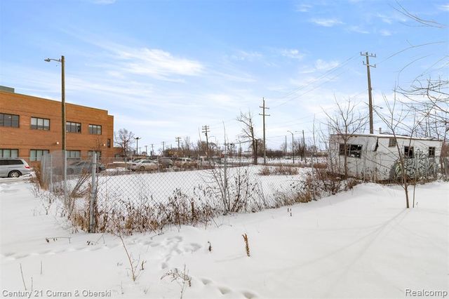 8312 Conant Street, Hamtramck, MI 48211