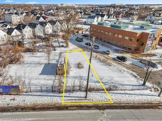 8312 Conant Street, Hamtramck, MI 48211